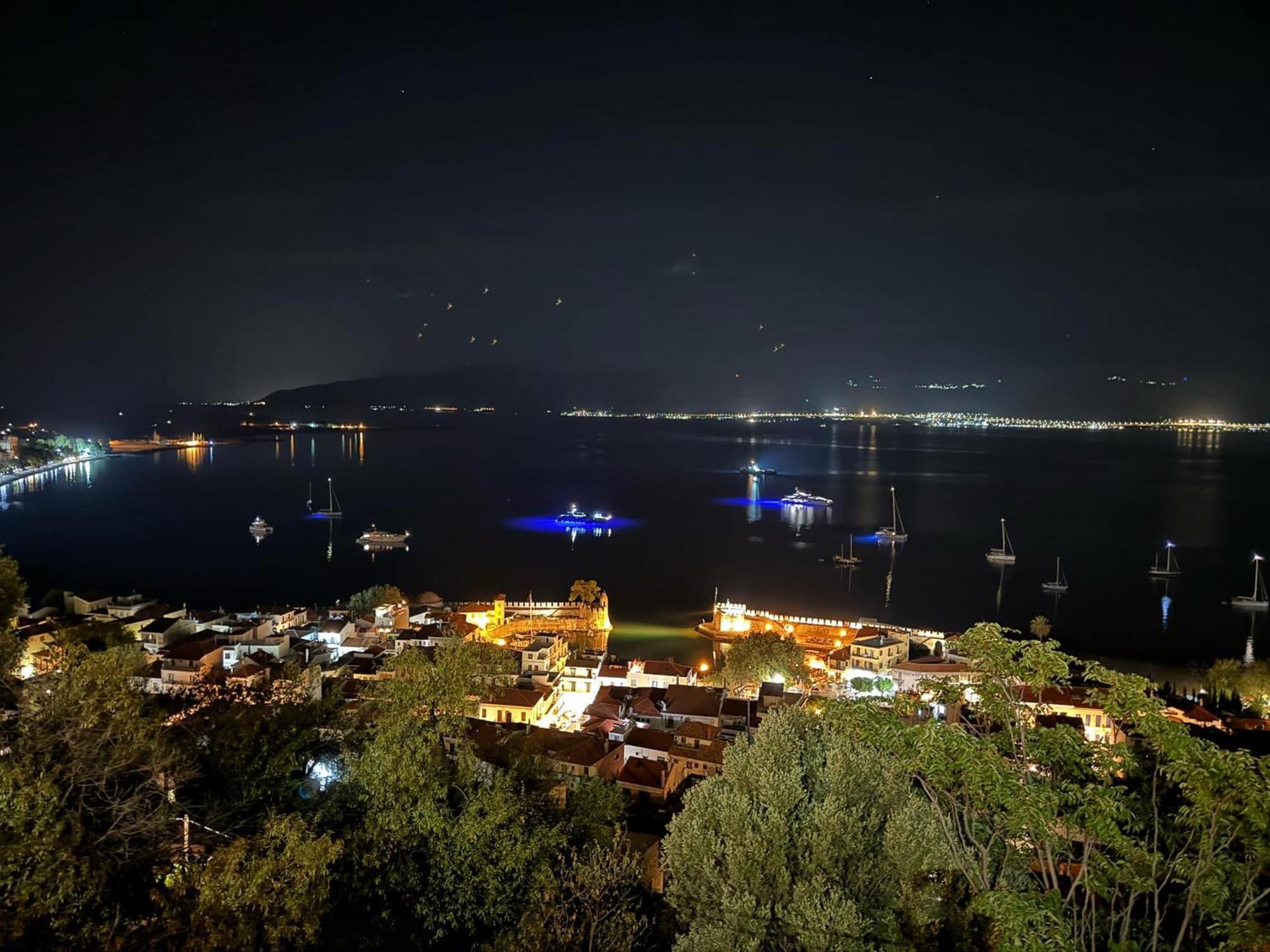 Nafpaktos Studio In Port Ιι Exterior photo